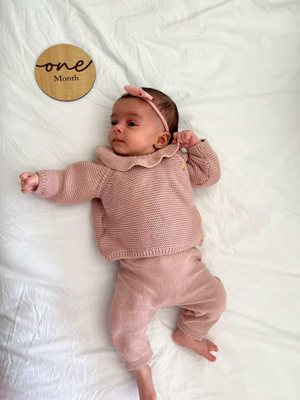 Baby wooden milestone cards