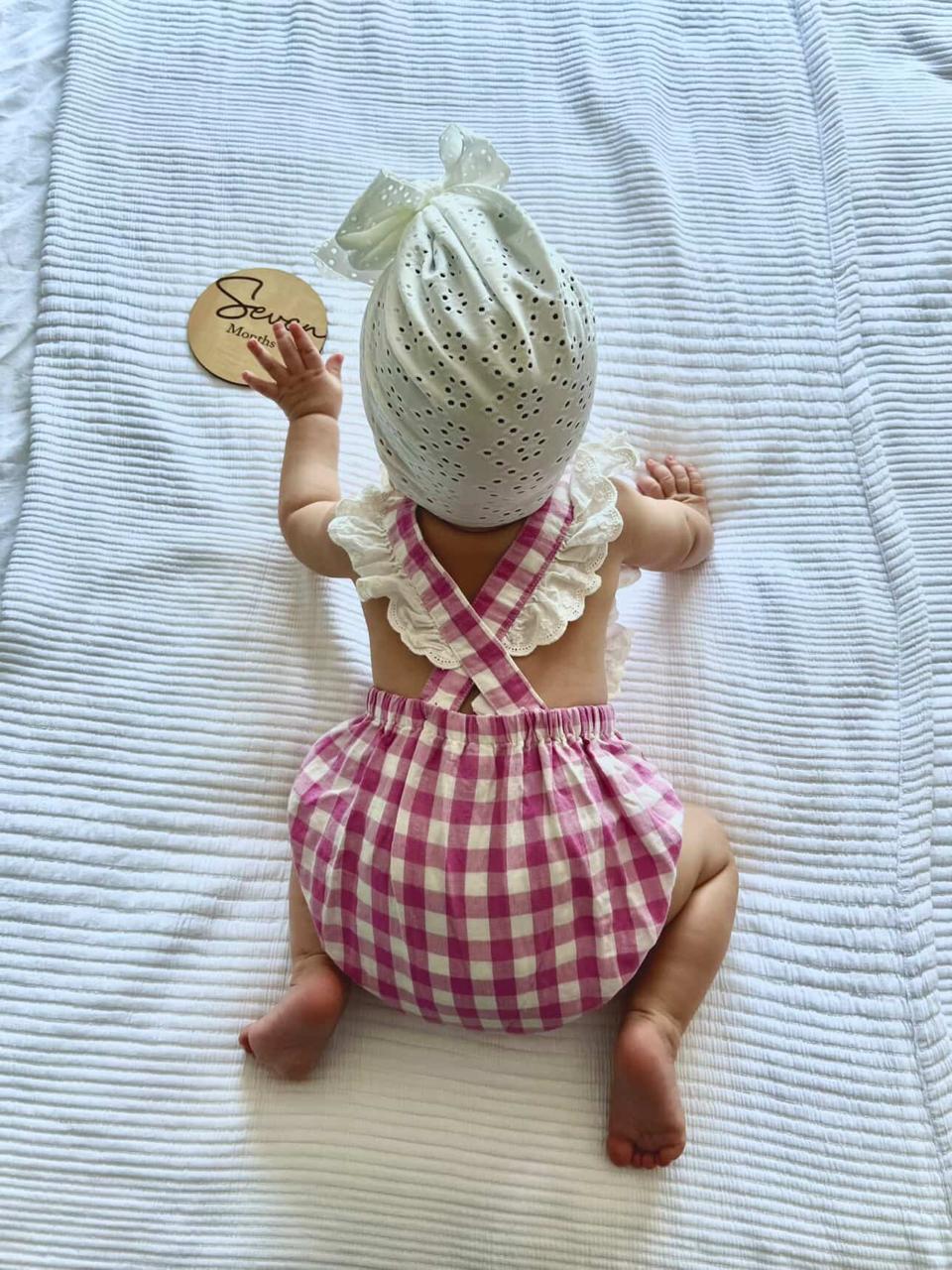 Baby wooden milestone cards